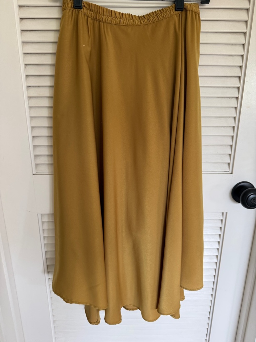 XiRENA Mustard Midi Asymmetrical line skirt size medium